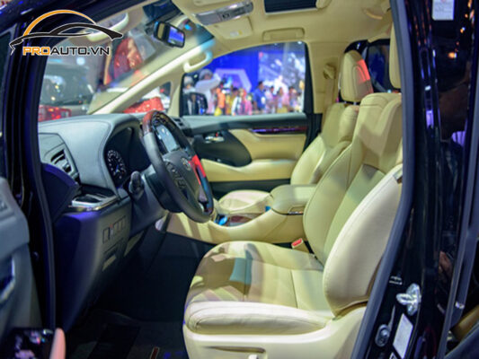 Đổi màu nội thất toàn bộ xe Toyota Alphard