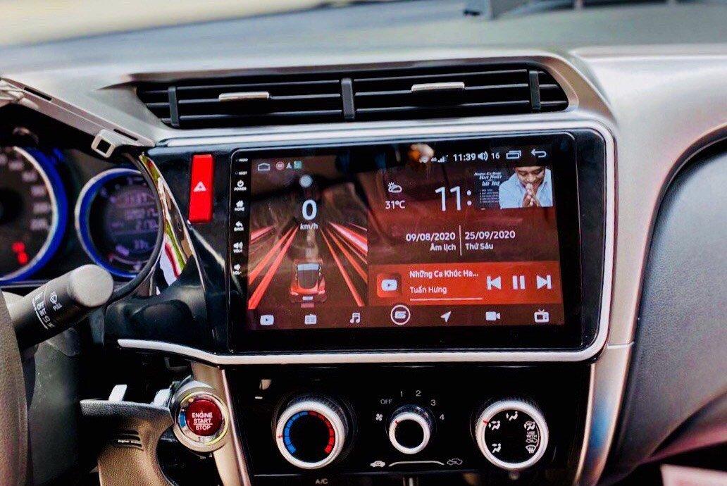 Màn hình Android ô tô làm nổi bật sự sang trọng, đẹp mắt cho nội thất xe