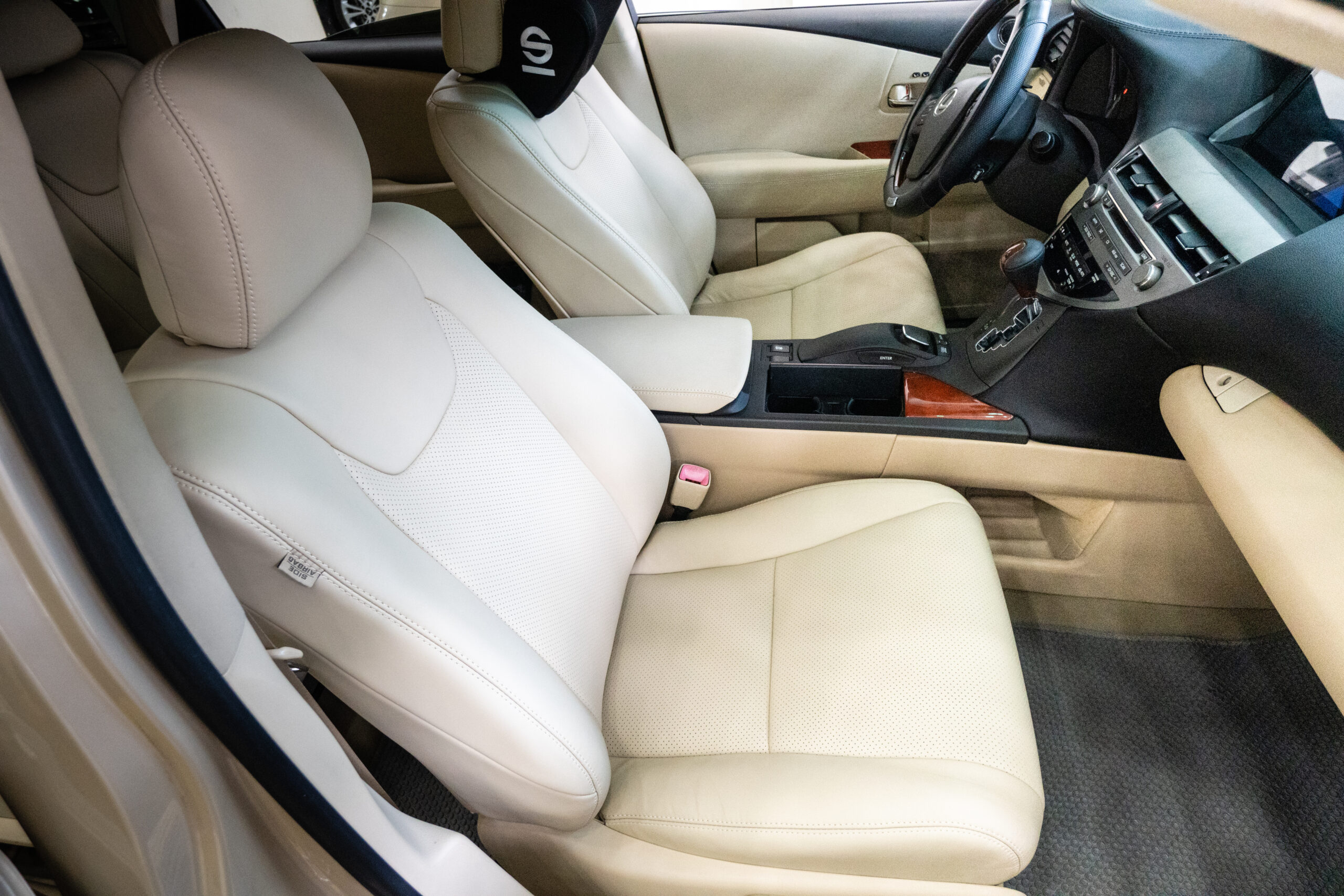 Đổi màu nội thất Lexus RX 350