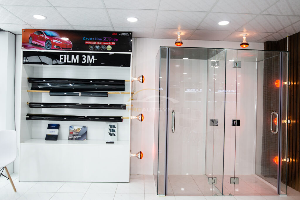 Không gian trưng bày sản phẩm Film các hãng và Phòng test Flim
