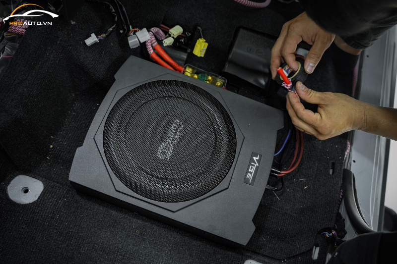 Độ âm thanh 3 way trên Hyundai Kona kèm Sub điện Vibe