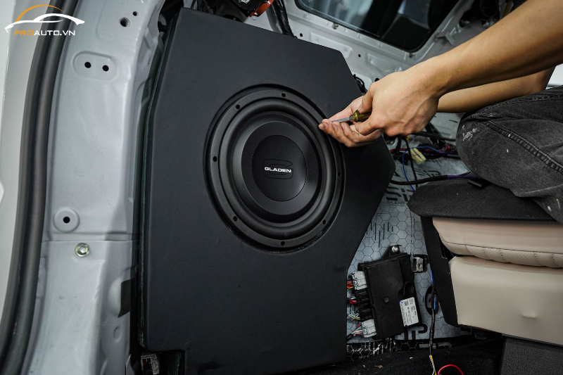 Kinh nghiệm khi nâng cấp âm thanh cho VinFast LimoGreen